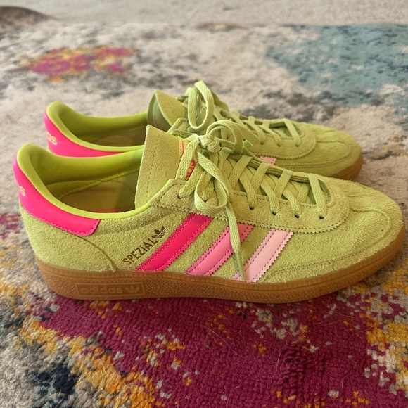 Adidas Handball Spezial Suede Leather Spring Green and Pink Sneakers Womens 8 - Picture 4 of 6